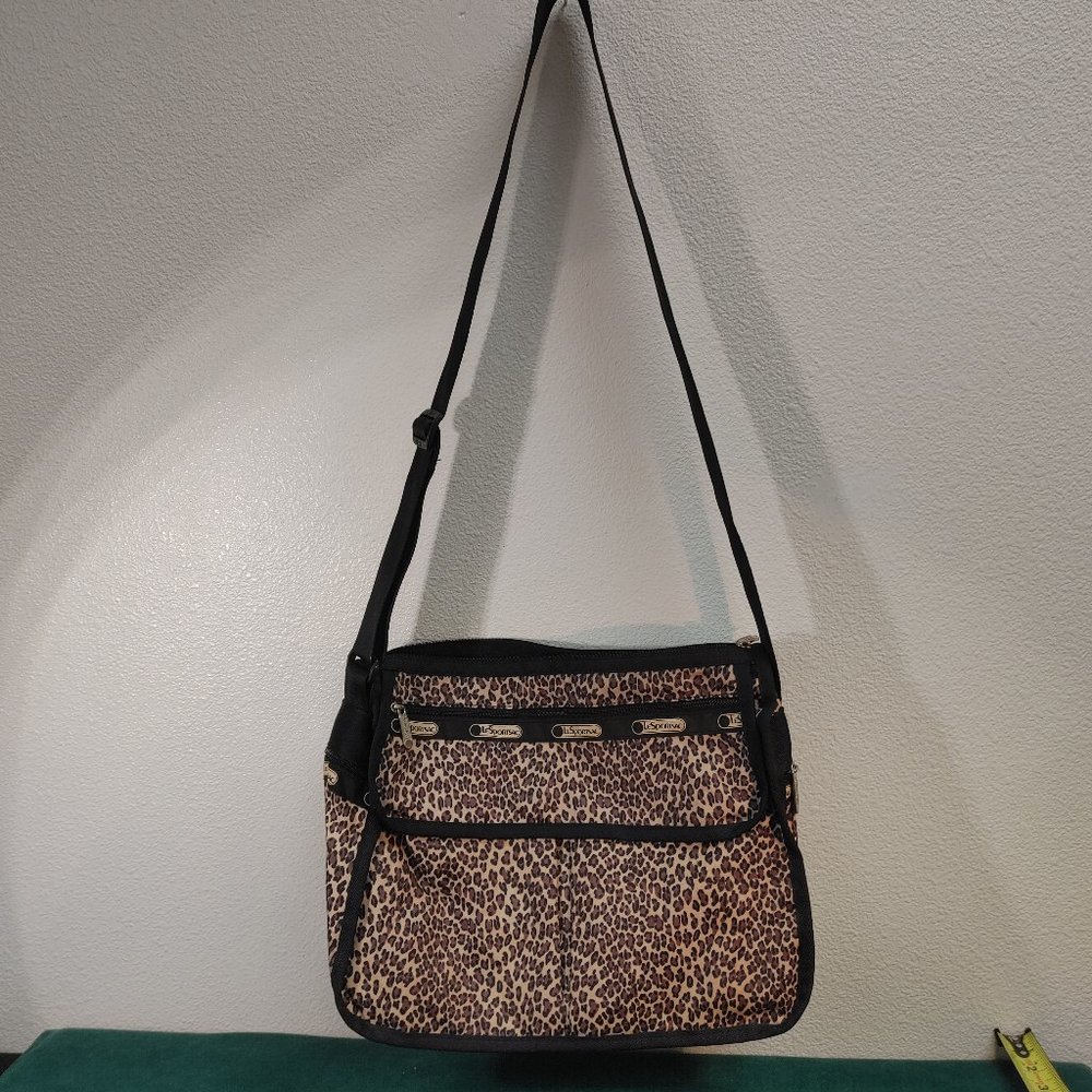 LARGE LESPORTSAC LEOPARD PRINT NYLON TOTE BAG